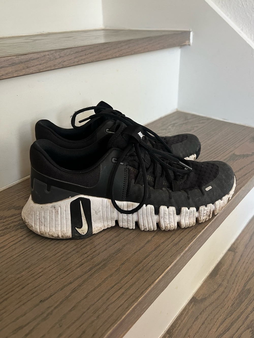 Nike Free Metcon 5 Black / White Anthracite Workout Athletic Running Shoes
